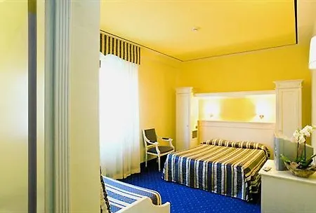 Otel Milano 3*